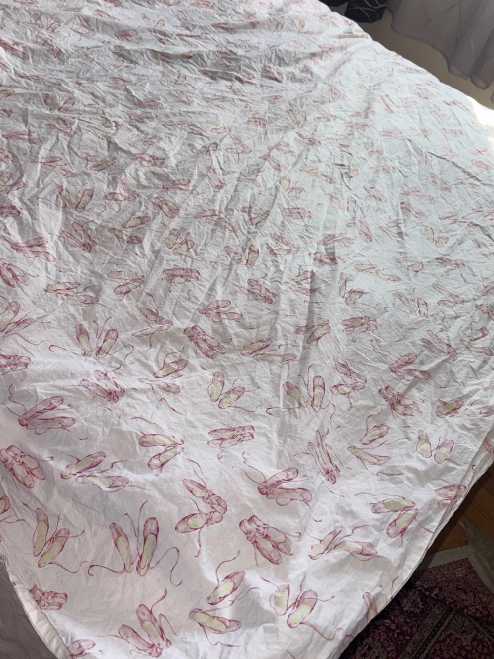 Tradition by Pamela Klein full sheet white and pink ballerina pinkquilt with red